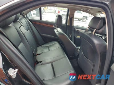 Zdjęcie 10 z 11 samochodu: 2010 MERCEDES-BENZ C 300 4MATIC VIN:WDDGF8BB2AR131881 - miniatura