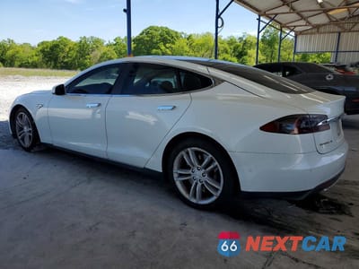 Drugie zdjęcie samochodu z przodu: 2015 TESLA MODEL S VIN:5YJSA1E23FF116633 - miniatura