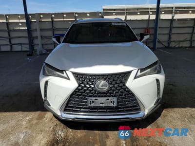 Piąte zdjęcie samochodu w środku: 2020 LEXUS UX 200 VIN:JTHX3JBH5L2030116 - miniatura