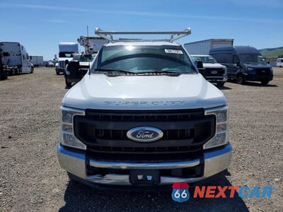Piąte zdjęcie samochodu w środku: 2022 FORD F350 SUPER DUTY UTILITY / SERVICE TRUCK VIN:1FD8W3GT2NED41053 - miniatura