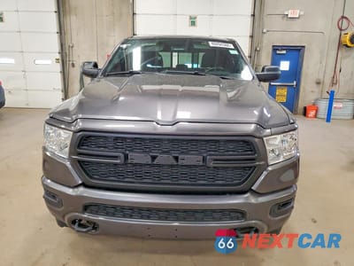 Piąte zdjęcie samochodu w środku: 2023 RAM 1500 TRADESMAN VIN:1C6RRFGGXPN671201 - miniatura