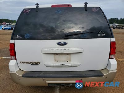 Zdjęcie 6 z 13 samochodu: 2005 FORD EXPEDITION EDDIE BAUER VIN:1FMFU175X5LA23986 - miniatura