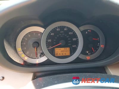 Zdjęcie 9 z 13 samochodu: 2008 TOYOTA RAV4 BASE VIN:JTMBD35V185180042 - miniatura