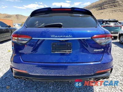 Zdjęcie 6 z 13 samochodu: 2022 MASERATI LEVANTE BASE VIN:ZN661XUA2NX398537 - miniatura