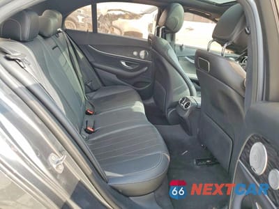 Zdjęcie 10 z 11 samochodu: 2018 MERCEDES-BENZ E 300 VIN:WDDZF4JB3JA366260 - miniatura
