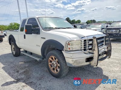 Czwarte zdjęcie samochodu z boku: 2006 FORD F350 SRW SUPER DUTY VIN:1FTWX31P06EC19541 - miniatura