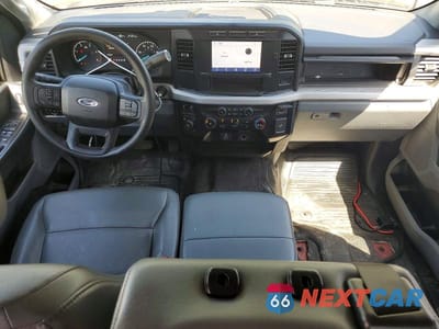 Zdjęcie 8 z 12 samochodu: 2024 FORD F350 SUPER DUTY VIN:1FT8W3DT3REE23825 - miniatura