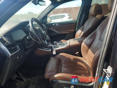 Zdjęcie 7 z 12 samochodu: 2019 BMW X5 XDRIVE40I VIN:5UXCR6C59KLL64821 - miniatura