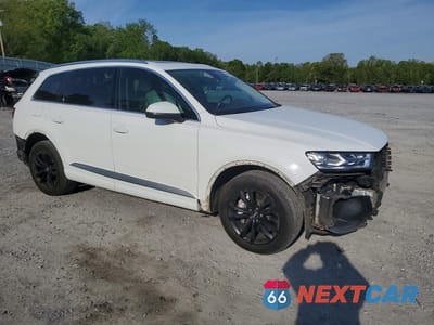 Czwarte zdjęcie samochodu z boku: 2018 AUDI Q7 PREMIUM PLUS VIN:WA1LAAF78JD019243 - miniatura