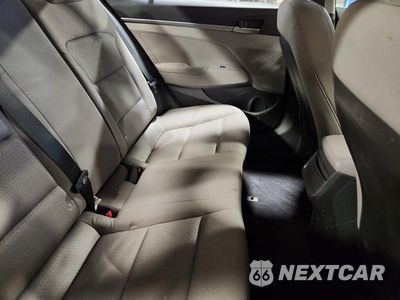 Zdjęcie 10 z 12 samochodu: 2017 HYUNDAI ELANTRA SE VIN:KMHD74LF0HU403867 - miniatura