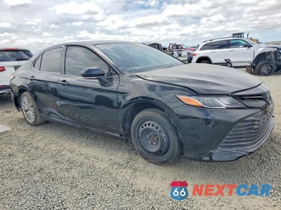 Czwarte zdjęcie samochodu z boku: 2019 TOYOTA CAMRY HYBRID XLE VIN:4T1B21HK7KU516393 - miniatura