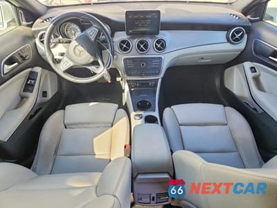 Zdjęcie 8 z 14 samochodu: 2016 MERCEDES-BENZ GLA 250 4MATIC VIN:WDCTG4GB2GJ254587 - miniatura