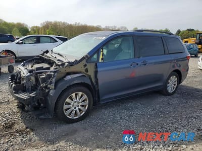 2017 TOYOTA SIENNA LE 7-PASSENGER 5TDJZ3DC8HS152665 - główne zdjęcie licytacji z USA - miniatura
