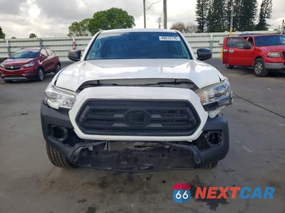 Piąte zdjęcie samochodu w środku: 2022 TOYOTA TACOMA SR VIN:3TYRX5GN8NT048355 - miniatura
