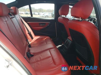 Zdjęcie 10 z 13 samochodu: 2018 BMW 330 XI VIN:WBA8D9C56JEB35832 - miniatura