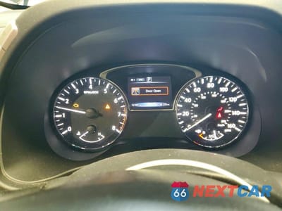 Zdjęcie 9 z 13 samochodu: 2017 NISSAN PATHFINDER S VIN:5N1DR2MM9HC668370 - miniatura