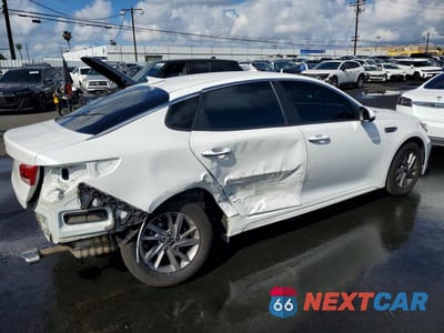 Trzecie zdjęcie samochodu z tyłu: 2020 KIA OPTIMA LX VIN:5XXGT4L36LG412025 - miniatura