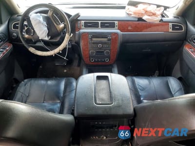 Zdjęcie 8 z 13 samochodu: 2012 CHEVROLET TAHOE K1500 LT VIN:1GNSKBE06CR102210 - miniatura