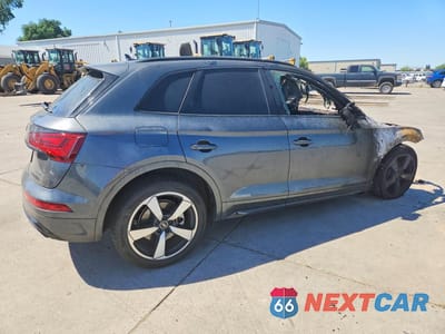 Trzecie zdjęcie samochodu z tyłu: 2023 AUDI Q5 PREMIUM PLUS 45 VIN:WA1EAAFY1P2032518 - miniatura