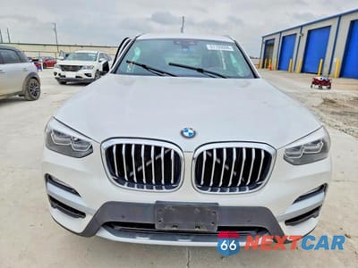 Piąte zdjęcie samochodu w środku: 2019 BMW X3 XDRIVE30I VIN:5UXTR9C57KLE20257 - miniatura