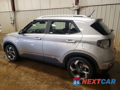 Drugie zdjęcie samochodu z przodu: 2025 HYUNDAI VENUE SEL VIN:KMHRC8A36SU407351 - miniatura