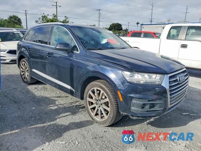 Czwarte zdjęcie samochodu z boku: 2018 AUDI Q7 PRESTIGE VIN:WA1VAAF74JD006921 - miniatura