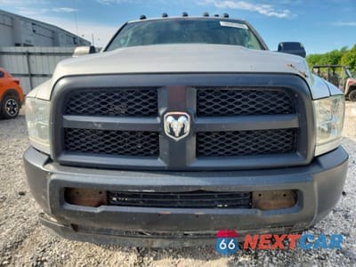 Piąte zdjęcie samochodu w środku: 2016 RAM 2500 ST VIN:3C6UR5HJ6GG381142 - miniatura