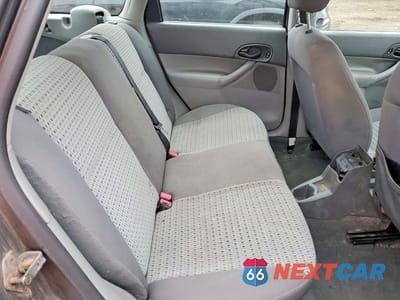 Zdjęcie 10 z 11 samochodu: 2005 FORD FOCUS ZXW VIN:1FAFP36N35W178702 - miniatura