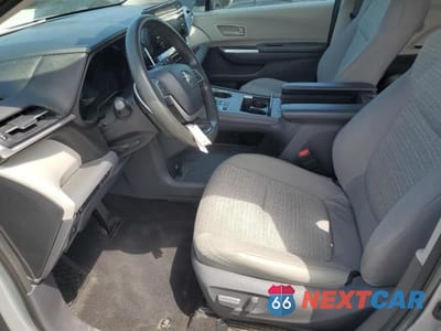 Zdjęcie 7 z 13 samochodu: 2021 TOYOTA SIENNA LE VIN:5TDKRKEC2MS033050 - miniatura