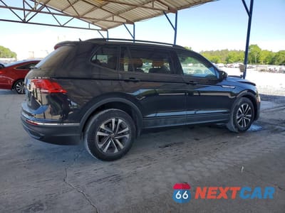 Trzecie zdjęcie samochodu z tyłu: 2023 VOLKSWAGEN TIGUAN S VIN:3VVRB7AX1PM067009 - miniatura