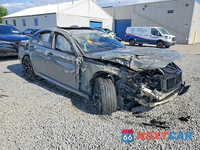 Czwarte zdjęcie samochodu z boku: 2022 BMW M550XI VIN:WBA13BK02NCJ42471 - miniatura