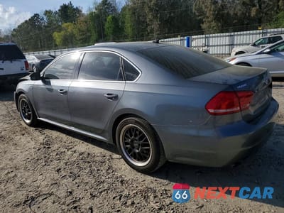 Drugie zdjęcie samochodu z przodu: 2015 VOLKSWAGEN PASSAT S VIN:1VWAT7A34FC097107 - miniatura