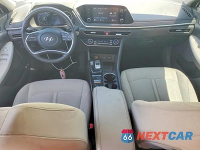 Zdjęcie 8 z 13 samochodu: 2022 HYUNDAI SONATA SEL VIN:KMHL14JA6NA231961 - miniatura