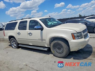 2014 CHEV SUBURBAN K1500 LTZ 1GNSKKE73ER148710 - główne zdjęcie licytacji z USA - miniatura