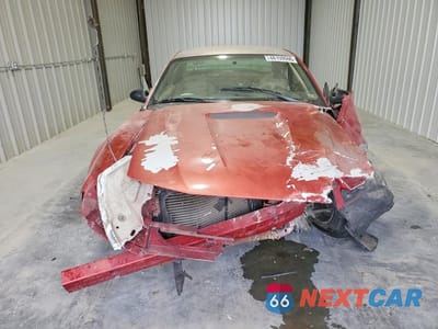 Piąte zdjęcie samochodu w środku: 2002 FORD MUSTANG VIN:1FAFP40462F215940 - miniatura