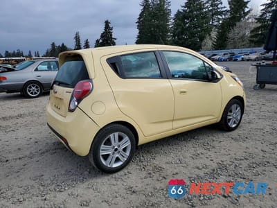 Trzecie zdjęcie samochodu z tyłu: 2014 CHEVROLET SPARK 1LT VIN:KL8CD6S98EC408793 - miniatura