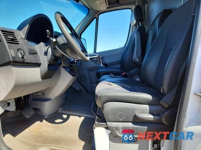 Zdjęcie 7 z 13 samochodu: 2016 MERCEDES-BENZ SPRINTER 2500 VIN:WD3PE8CD9GP207575 - miniatura