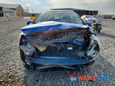 Piąte zdjęcie samochodu w środku: 2016 TOYOTA PRIUS C TWO VIN:JTDKDTB38G1123085 - miniatura