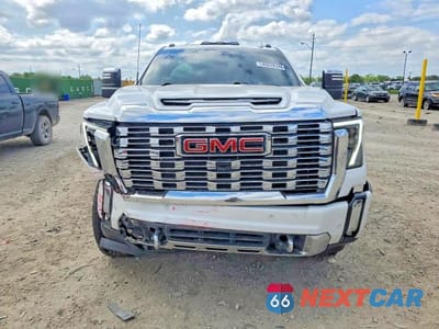 Piąte zdjęcie samochodu w środku: 2024 GMC SIERRA K2500 DENALI VIN:1GT49REY3RF104308 - miniatura