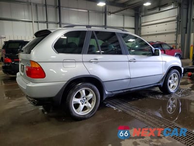 Trzecie zdjęcie samochodu z tyłu: 2000 BMW X5 4.4I VIN:WBAFB3359YLH04768 - miniatura