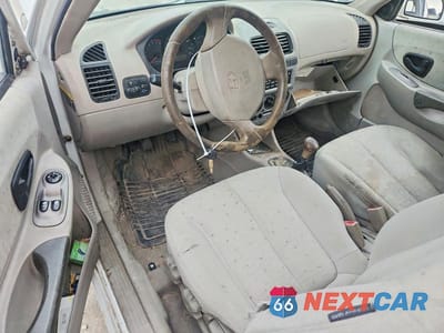 Zdjęcie 8 z 12 samochodu: 2003 HYUNDAI ACCENT GL VIN:KMHCG35C03U261988 - miniatura