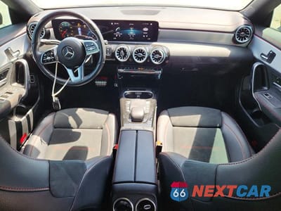 Zdjęcie 8 z 12 samochodu: 2023 MERCEDES BENZ CLA 250 VIN:W1K5J4GB4PN330180 - miniatura
