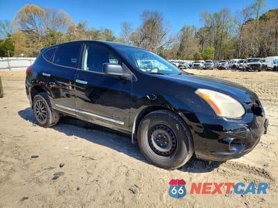 Czwarte zdjęcie samochodu z boku: 2013 NISSAN ROGUE S VIN:JN8AS5MT4DW549899 - miniatura