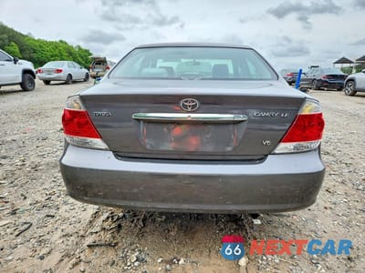 Zdjęcie 6 z 12 samochodu: 2005 TOYOTA CAMRY LE V6 VIN:4T1BF32K45U603245 - miniatura
