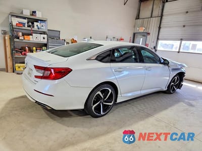 Trzecie zdjęcie samochodu z tyłu: 2020 HONDA ACCORD SPORT VIN:1HGCV1F39LA067802 - miniatura
