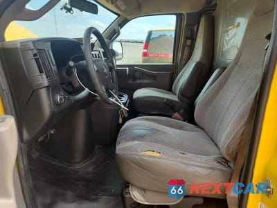 Zdjęcie 7 z 13 samochodu: 2021 CHEVROLET EXPRESS 2500 CARGO DELIVERY VAN VIN:1GCWGAFP2M1174524 - miniatura