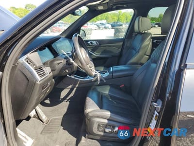 Zdjęcie 7 z 13 samochodu: 2022 BMW X5 M50I VIN:5UXJU4C04N9L03022 - miniatura