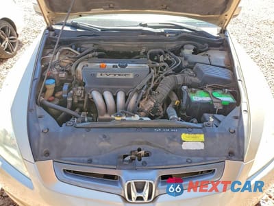 Zdjęcie 11 z 13 samochodu: 2005 HONDA ACCORD LX VIN:3HGCM56425G707789 - miniatura
