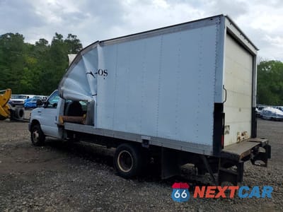 Drugie zdjęcie samochodu z przodu: 2016 FORD E350 BOX TRUCK VIN:1FDWE3FL1GDC21314 - miniatura