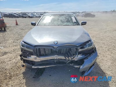 Piąte zdjęcie samochodu w środku: 2021 BMW 530E VIN:WBA13AG04MCF28779 - miniatura